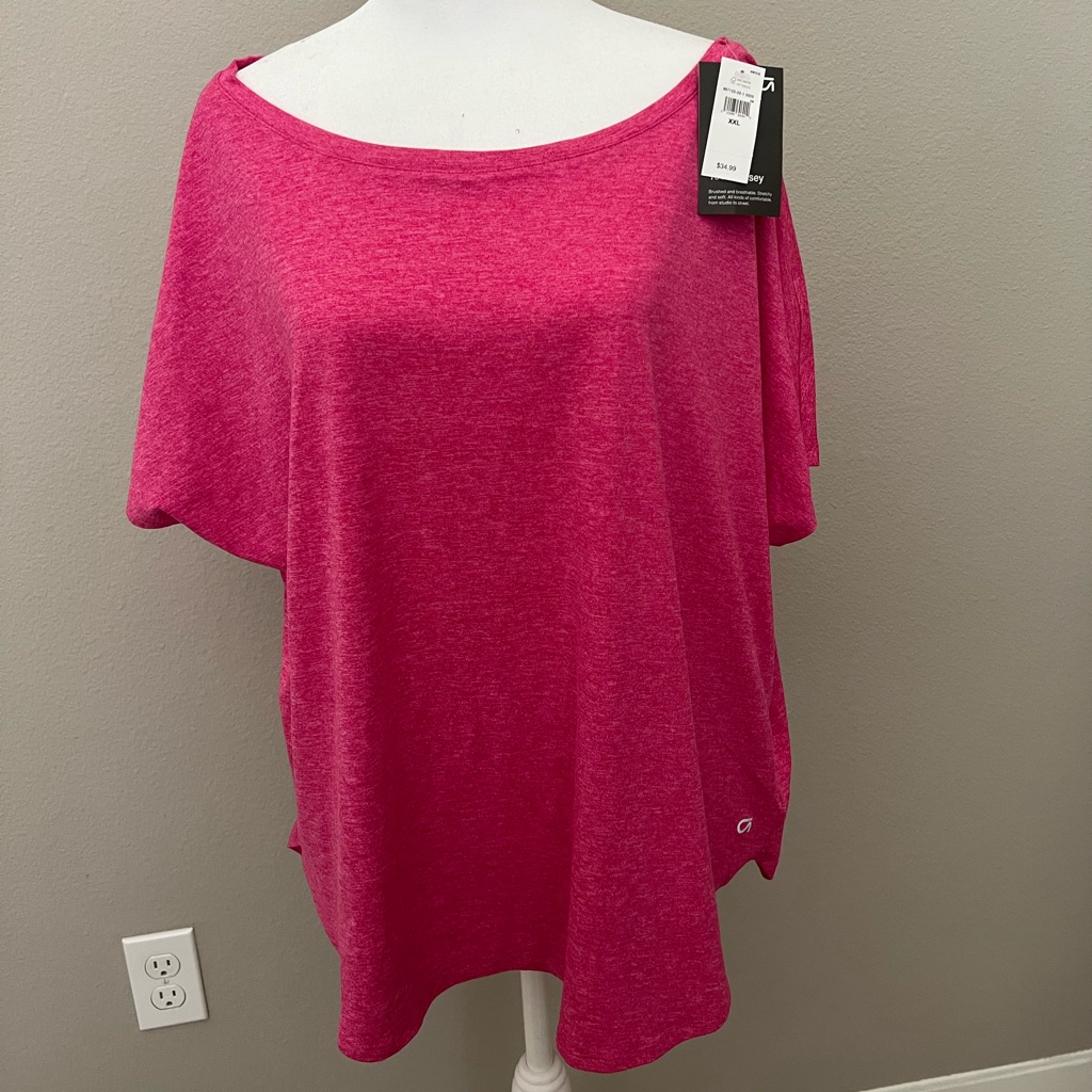 Nwt Gap Tech Tee